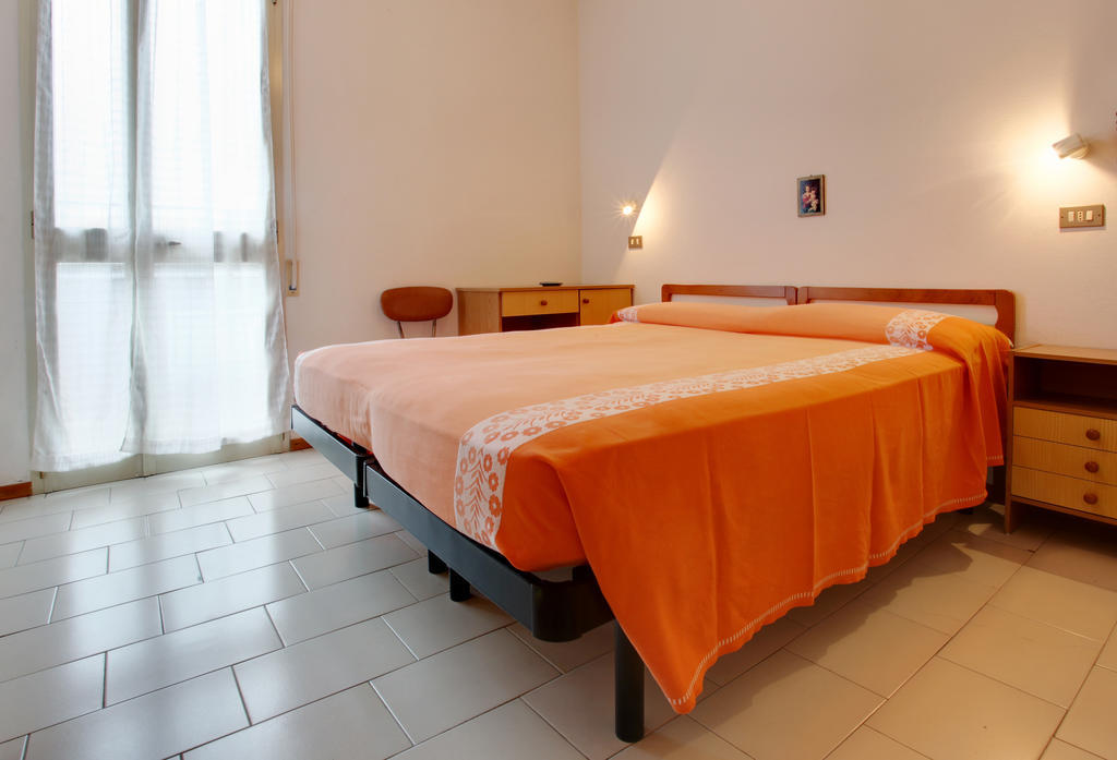Hotel Sorriso Белларія-Іджеа-Марина Номер фото
